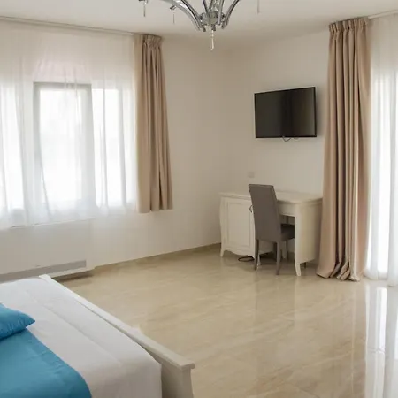 Bed & Breakfast Imperial Exclusive & Breakfast Porto Cesareo
